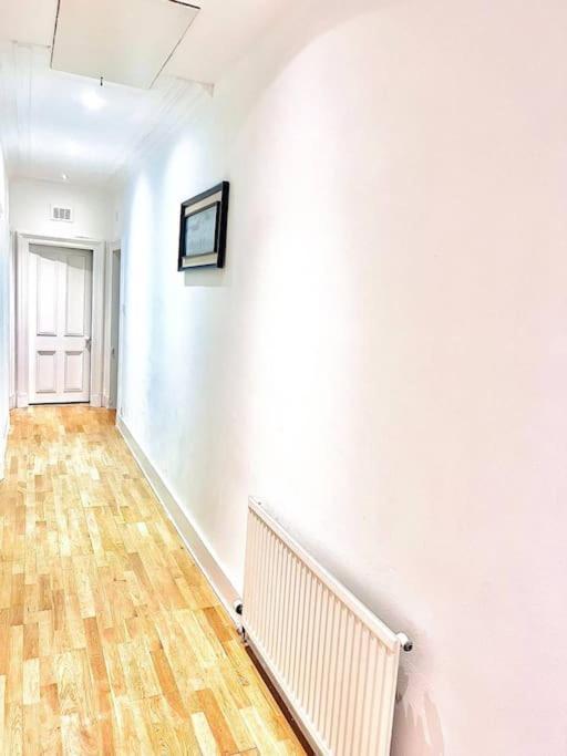 Crown House Two Bedroom Apartment Αμπερντήν Εξωτερικό φωτογραφία